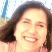 Insegnante con molta esperienza offre lezioni di inglese a luvwllo primaria e secondaria I grado. Posso aiutare anche nello studio